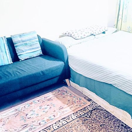 London'S Bed With Breakfast & Free Parking Apartment Exterior photo